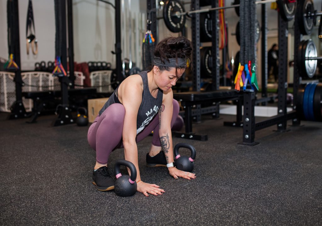 early postpartum lifting Prolapse